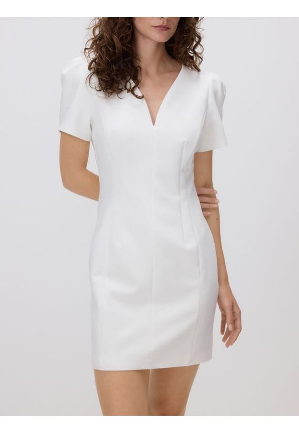 Reserved - Sukienka mini - złamana biel. Materiał: tkanina, wiskoza. Długość: mini