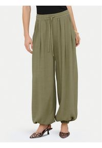 only - ONLY Spodnie materiałowe Siesta 15373197 Khaki Regular Fit. Kolor: brązowy. Materiał: wiskoza #1