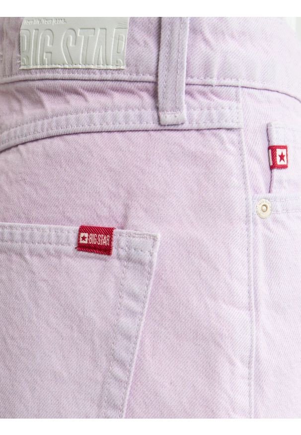 Big-Star - Szorty damskie jeansowe fioletowe Katie 850. Kolor: fioletowy. Materiał: jeans. Sezon: lato. Styl: elegancki, klasyczny