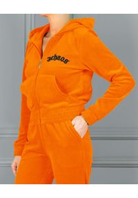 CHAOS BY MARTA BOLIGLOVA - Pomarańczowa bluza welurowa z logo GOTHIC. Kolor: pomarańczowy. Materiał: welur. Wzór: aplikacja