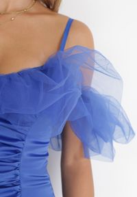 Born2be - Granatowa Sukienka Mini na Cienkich Ramiączkach z Falbankami Ghomia. Typ kołnierza: kołnierz z falbankami. Kolor: niebieski. Materiał: materiał. Długość rękawa: na ramiączkach. Długość: mini #3