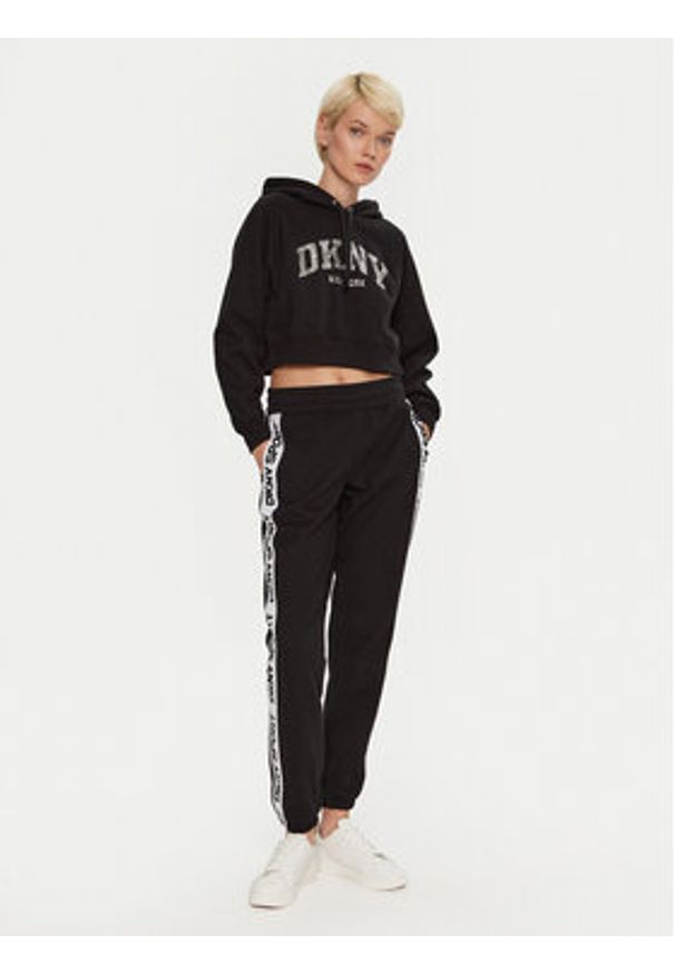 DKNY Sport Bluza DP4T9938 Czarny Regular Fit. Kolor: czarny. Materiał: bawełna, syntetyk. Styl: sportowy
