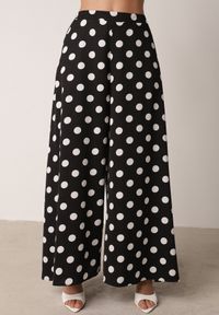 Born2be - Czarny Komplet w Kropki Bluzka z Wiązaniem przy Dekolcie i Szerokie Spodnie Chrirla. Kolor: czarny. Wzór: kropki #2