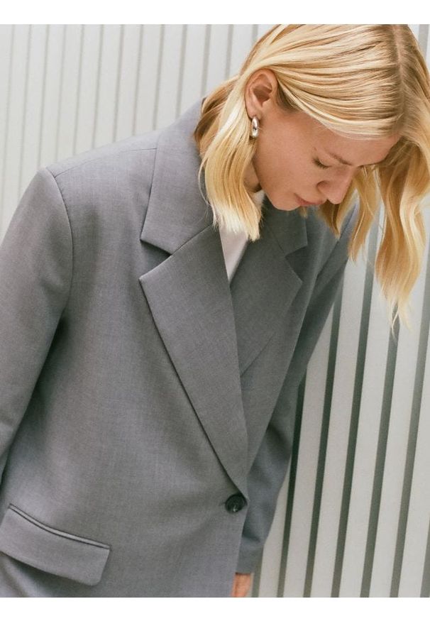 Reserved - Marynarka z dodatkiem wiskozy - ciemnoszary. Kolor: szary. Materiał: wiskoza