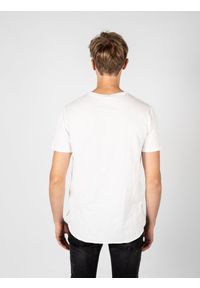 Xagon Man T-Shirt | P22082 V5 8300 | Mężczyzna | Biały. Okazja: na co dzień. Kolor: biały. Materiał: elastan, bawełna. Długość: długie. Styl: casual