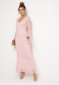 Born2be - Ciemnoróżowa Koronkowa Sukienka o Dopasowanym Kroju z Szerokim Dołem Annadira. Kolor: różowy. Materiał: koronka. Typ sukienki: proste #2