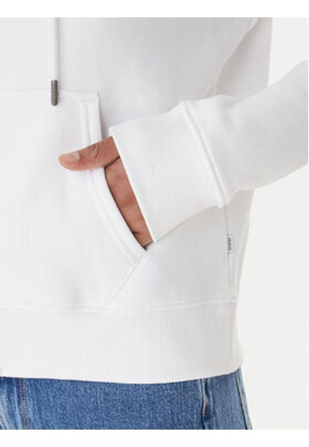 Guess Jeans Bluza W4YQ03 KC811 Biały Regular Fit. Kolor: biały. Materiał: bawełna
