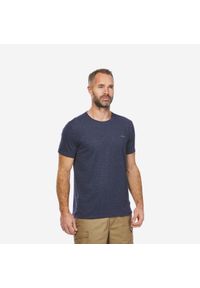 quechua - Koszulka turystyczna męska z krótkim rękawem Quechua NH500 Fresh. Kolor: niebieski. Materiał: poliester, bawełna, materiał. Długość rękawa: krótki rękaw. Długość: krótkie. Wzór: ze splotem. Sezon: lato. Sport: turystyka piesza