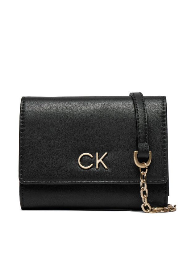 Calvin Klein Duży Portfel Damski Re-Lock Trifold Md W/Chain K60K611458 Czarny. Kolor: czarny. Materiał: skóra