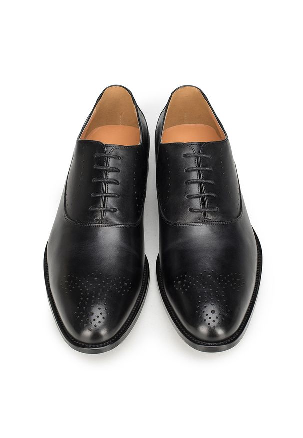 Wittchen - Męskie oksfordy skórzane. Kolor: czarny. Materiał: skóra. Wzór: aplikacja. Sezon: lato, wiosna. Styl: elegancki
