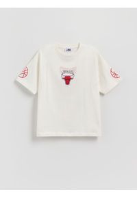 Reserved - T-shirt Chicago Bulls NBA - złamana biel. Materiał: dzianina, bawełna #1
