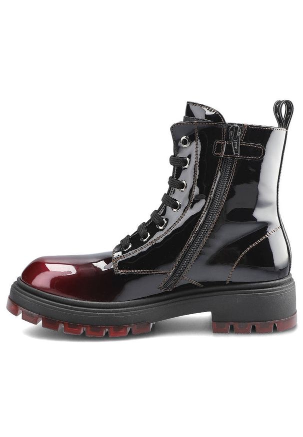 TOMMY HILFIGER - Bordowe Botki Tommy Hilfiger Damskie Stylowe Buty. Okazja: na co dzień. Kolor: czerwony. Szerokość cholewki: normalna. Wzór: aplikacja, gładki. Materiał: skóra ekologiczna, lakier, materiał. Sezon: zima, jesień. Obcas: na obcasie. Styl: elegancki. Wysokość obcasa: niski