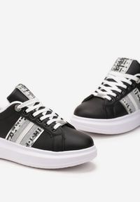 Born2be - Czarne Sneakersy na Platformie z Brokatowymi Wstawkami Railawa. Nosek buta: okrągły. Zapięcie: sznurówki. Kolor: czarny. Materiał: materiał. Obcas: na platformie. Wysokość obcasa: niski #3