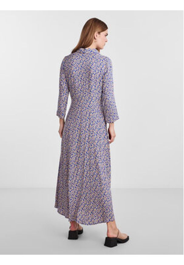 YAS Sukienka koszulowa Savanna 26022663 Kolorowy Loose Fit. Materiał: wiskoza. Wzór: kolorowy. Typ sukienki: koszulowe