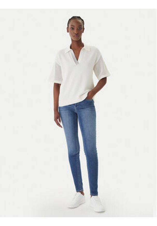 Liu Jo Sport Polo TA6110 MS71G Écru Regular Fit. Typ kołnierza: polo. Kolor: kremowy. Materiał: bawełna. Styl: sportowy