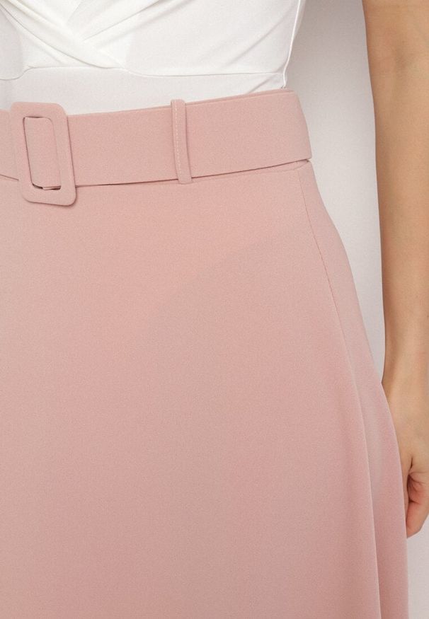 Born2be - Różowa Gładka Spódnica Maxi z Gumką w Pasie i Klamrą Orirsa. Kolor: różowy. Wzór: gładki. Styl: elegancki