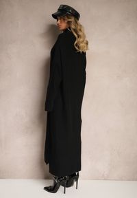 Renee - Czarna Sweterkowa Sukienka z Wiskozą z Golfem i Eleganckimi Rozcięciami Elettrina. Okazja: na co dzień, na spacer. Typ kołnierza: golf. Kolor: czarny. Materiał: wiskoza. Długość rękawa: długi rękaw. Styl: elegancki #5