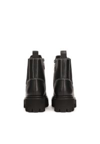 Kazar - Czarne botki z białymi szwami. Okazja: na co dzień. Zapięcie: zamek. Kolor: czarny. Materiał: tkanina, skóra. Szerokość cholewki: normalna. Styl: casual #7