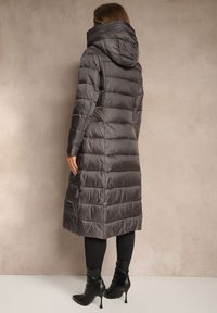 Renee - Szara Długa Kurtka Płaszcz z Pikowaniem i Kapturem Tittonna. Kolor: szary. Materiał: tkanina. Długość: długie. Wzór: jednolity. Sezon: zima, jesień #5
