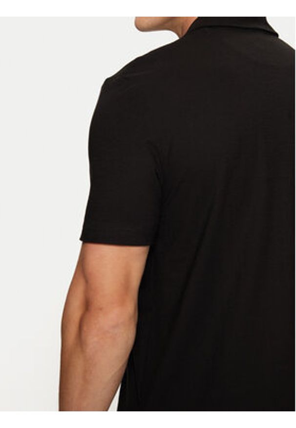 Guess Polo M4YP31 KCD60 Czarny Regular Fit. Typ kołnierza: polo. Kolor: czarny. Materiał: bawełna