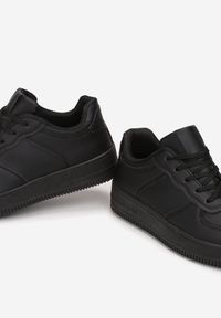 Born2be - Czarne Sneakersy Sznurowane Finos. Wysokość cholewki: przed kostkę. Kolor: czarny. Materiał: materiał. Szerokość cholewki: normalna