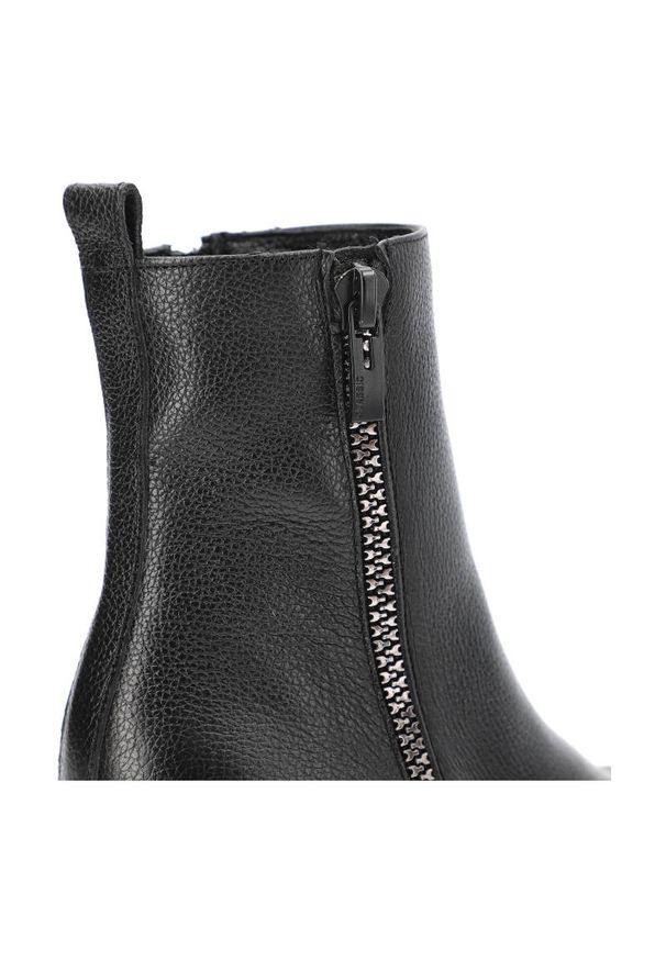 Czarne Botki Lemar Ocieplane Skórzane Buty Na Obcasie. Kolor: czarny. Materiał: skóra. Szerokość cholewki: normalna. Sezon: jesień, wiosna, zima. Obcas: na obcasie. Styl: klasyczny. Wysokość obcasa: średni