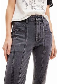 Desigual jeansy damskie kolor czarny. Kolor: czarny #5