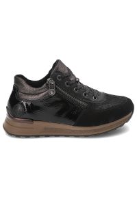 Czarne Sneakersy Rieker Stylowe Ocieplane Obuwie Damskie. Okazja: na co dzień. Zapięcie: zamek. Kolor: czarny. Materiał: syntetyk, lakier, materiał #6