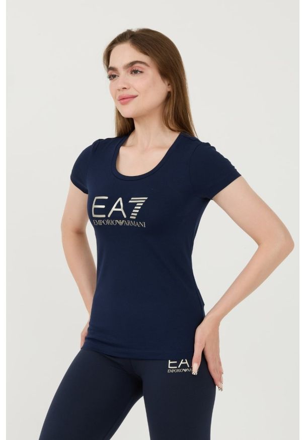 EA7 Emporio Armani - EA7 Granatowy damski t-shirt ze srebrnym logo, Rozmiar M. Kolor: niebieski