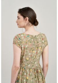 Marie Zélie - Sukienka Antea Anemone beżowa. Kolor: beżowy. Materiał: wiskoza, materiał. Długość rękawa: krótki rękaw. Typ sukienki: asymetryczne #2