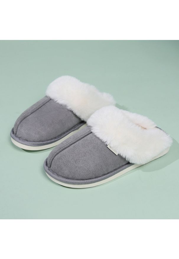 Intica - Kapcie domowe ocieplane z miękką wyściółką Shalanda. Okazja: do domu. Kolor: szary. Materiał: materiał. Styl: elegancki, casual