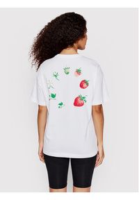 Converse T-Shirt Strawberry 10023938-A02 Biały Relaxed Fit. Kolor: biały. Materiał: bawełna