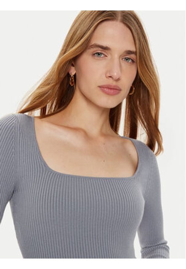 Guess Sukienka codzienna W4BK99 Z3I22 Niebieski Regular Fit. Okazja: na co dzień. Kolor: niebieski. Materiał: wiskoza. Typ sukienki: proste. Styl: casual