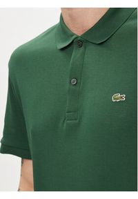 Lacoste Polo DH2050 Zielony Regular Fit. Typ kołnierza: polo. Kolor: zielony. Materiał: bawełna