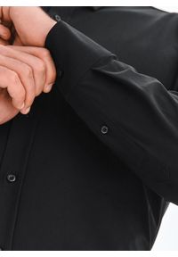 Pako Lorente - PAKO LORENTE – Czarna koszula męska. Typ kołnierza: kołnierzyk klasyczny. Kolor: czarny. Materiał: elastan, nylon. Długość rękawa: długi rękaw. Długość: długie. Styl: klasyczny #6