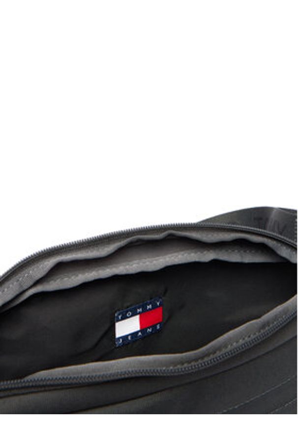 Tommy Jeans Saszetka nerka Tjm Ess Daily Bumbag AM0AM13701 Szary. Kolor: szary. Materiał: materiał