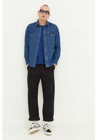 Hugo - HUGO koszula jeansowa męska kolor niebieski regular z kołnierzykiem klasycznym. Typ kołnierza: kołnierzyk klasyczny. Kolor: niebieski. Materiał: jeans. Styl: klasyczny #2