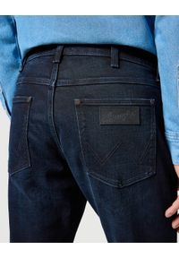 Wrangler - WRANGLER MĘSKIE SPODNIE JEANSOWE GREENSBORO DEEP BLUE BLACK 112355019 W15Q017421 #3