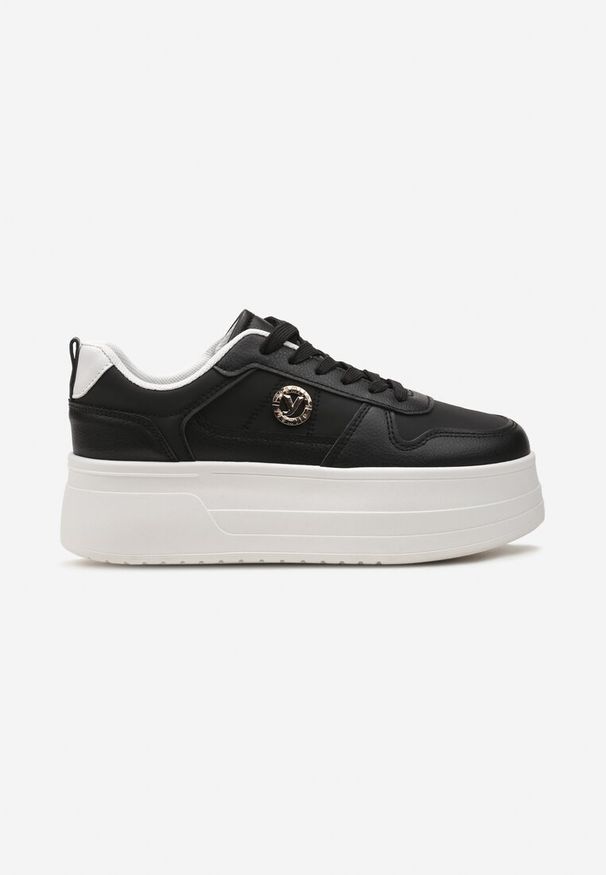 Born2be - Czarne Sneakersy na Platformie z Metalową Ozdobą Trionna. Kolor: czarny. Wzór: aplikacja. Obcas: na platformie