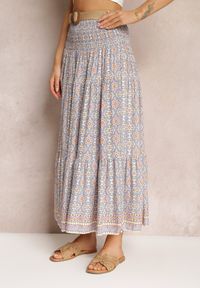 Renee - Niebieska Rozkloszowana Spódnica Maxi z Falbaną i Plecionym Paskiem Rahaf. Kolor: niebieski. Długość: długie. Styl: boho #5