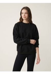 Sinsay - Bluza dresowa crewneck oversize - czarny. Kolor: czarny. Materiał: dresówka #1