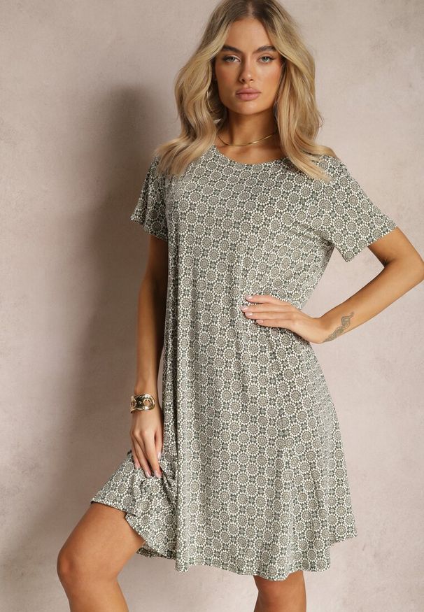 Renee - Zielono-Beżowa Rozkloszowana Sukienka w Ornamentalny Wzór z Wiskozy Oflia. Kolor: zielony. Materiał: wiskoza. Sezon: lato