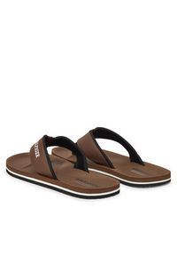 TOMMY HILFIGER - Tommy Hilfiger Japonki Padded Comfort Hilfiger B Sandal FM0FM05440 Brązowy. Kolor: brązowy. Materiał: skóra #4