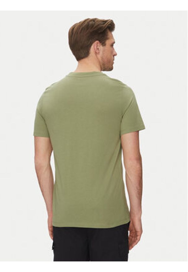 Blend T-Shirt 20718304 Zielony Regular Fit. Kolor: zielony. Materiał: bawełna