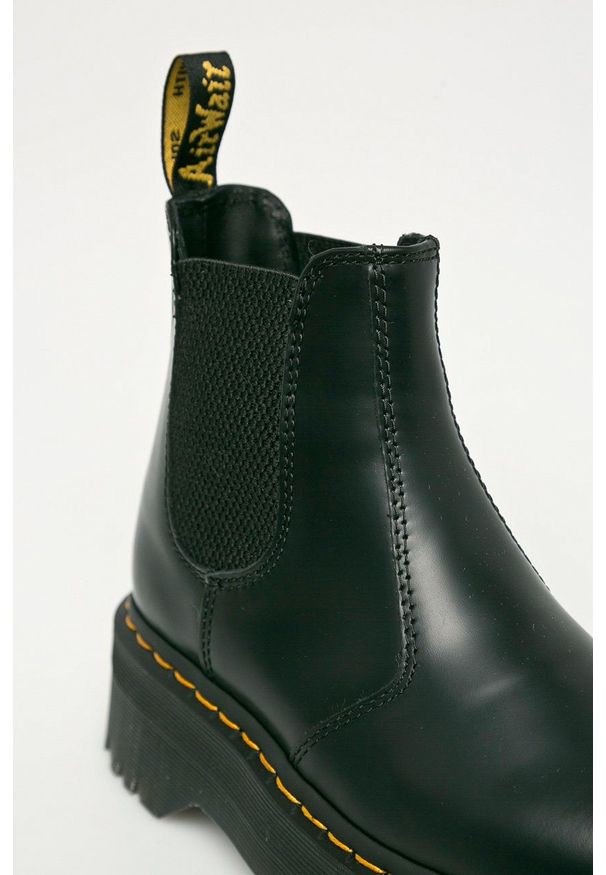 Dr. Martens - Sztyblety skórzane 2976 Quad. Nosek buta: okrągły. Kolor: czarny. Materiał: skóra. Obcas: na platformie