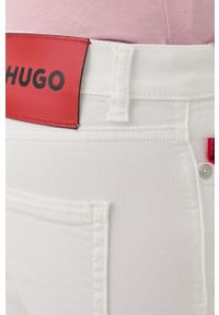 Hugo - HUGO jeansy damskie medium waist. Kolor: biały