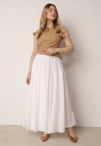 Born2be - Biała Spódnica Bawełniana o Rozkloszowanym Kroju z Kieszeniami Nephise. Okazja: do pracy, na co dzień, na spacer. Kolor: biały. Materiał: bawełna. Długość: długie. Styl: elegancki, casual #4
