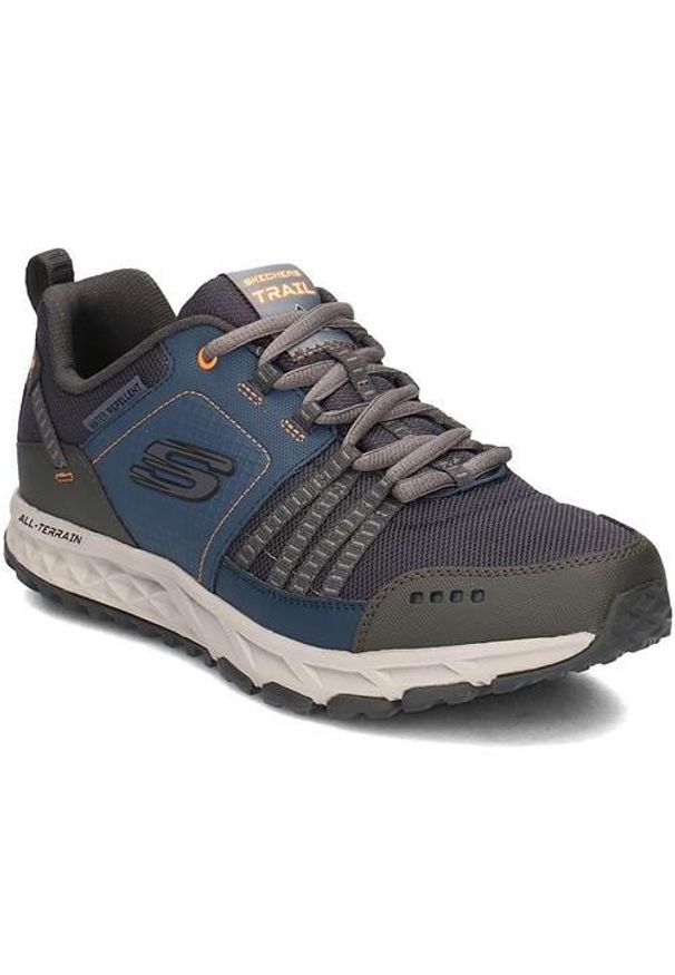 skechers - Buty do chodzenia męskie Skechers Escape Plan. Zapięcie: sznurówki. Kolor: szary, niebieski, wielokolorowy. Materiał: syntetyk, skóra, materiał. Szerokość cholewki: normalna. Model: Skechers Sport. Sport: turystyka piesza