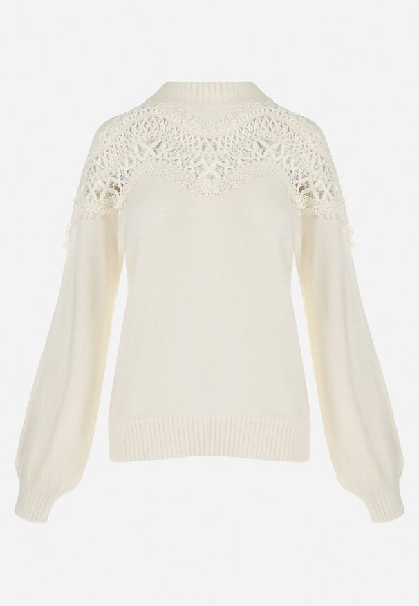 Born2be - Jasnobeżowy Sweter Dzianinowy z Koronką Amaleth. Kolor: beżowy. Materiał: dzianina, koronka. Długość: długie. Wzór: koronka