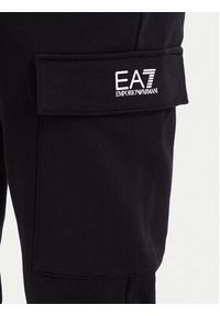 EA7 Emporio Armani Spodnie dresowe 8NPP68 PJVTZ 1200 Czarny Regular Fit. Kolor: czarny. Materiał: bawełna #3